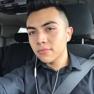 Meet your Posher, Alex